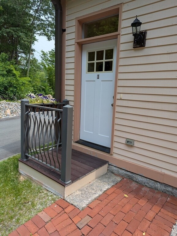 352 Manchaug Rd unit 1, Sutton, MA 01590 - photo 2