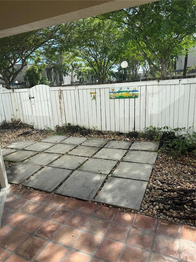 6860 SW 45th Ln unit 4, Miami, FL 33155 - photo 6