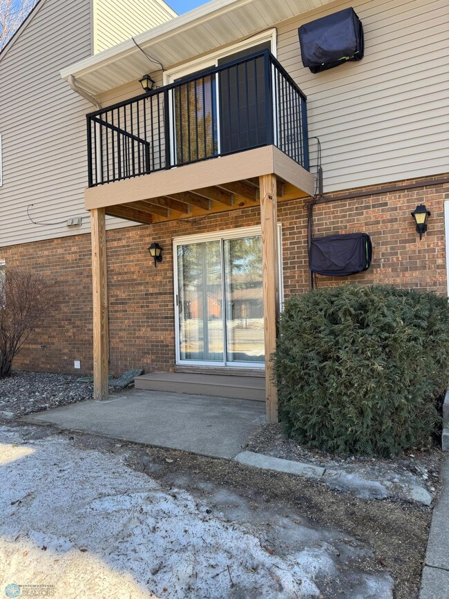 2012 Park Blvd S unit B1, Fargo, ND 58103 - photo 2