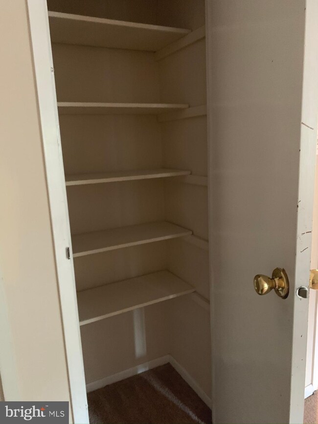 300 Campbell Cir unit F13, Downingtown, PA 19335 - photo 3