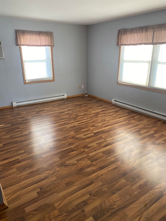 1816 Miller St unit 4, West Bend, WI 53095 - photo 3