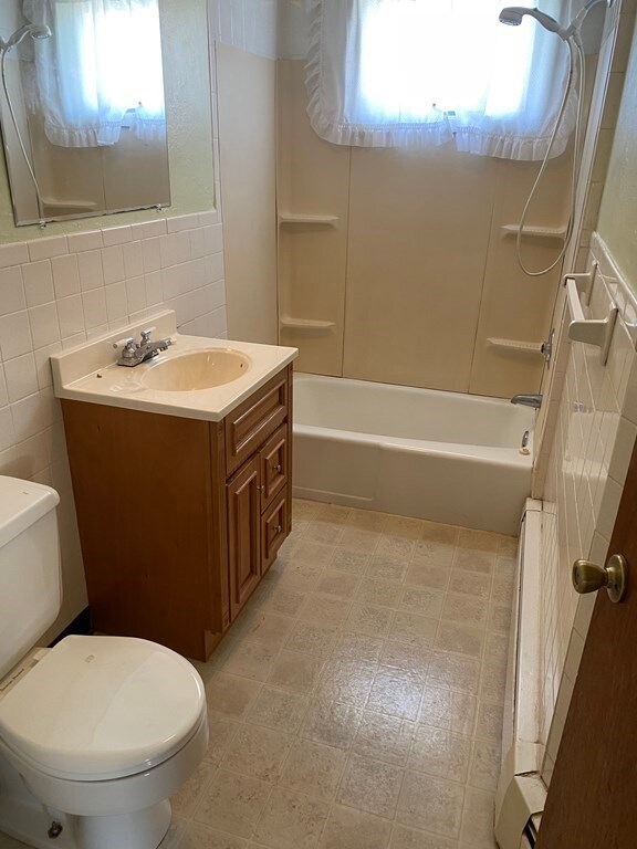 92 W Main St unit 2, Dudley, MA 01571 - photo 7