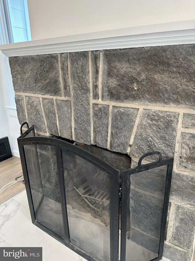 43 W Laughead Ave, Marcus Hook, PA 19061 - photo 6