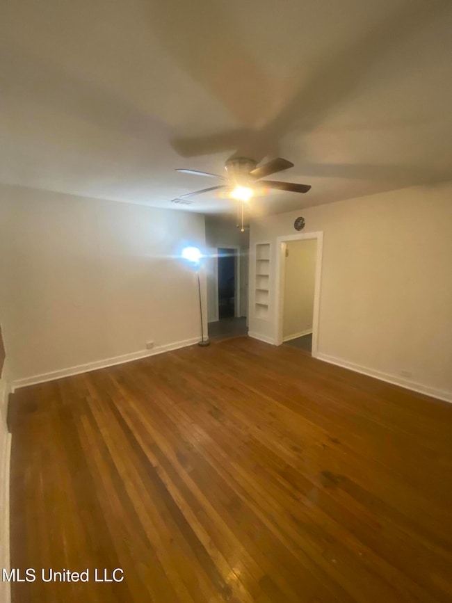 1054 Columbus St, Biloxi, MS 39530 - photo 3