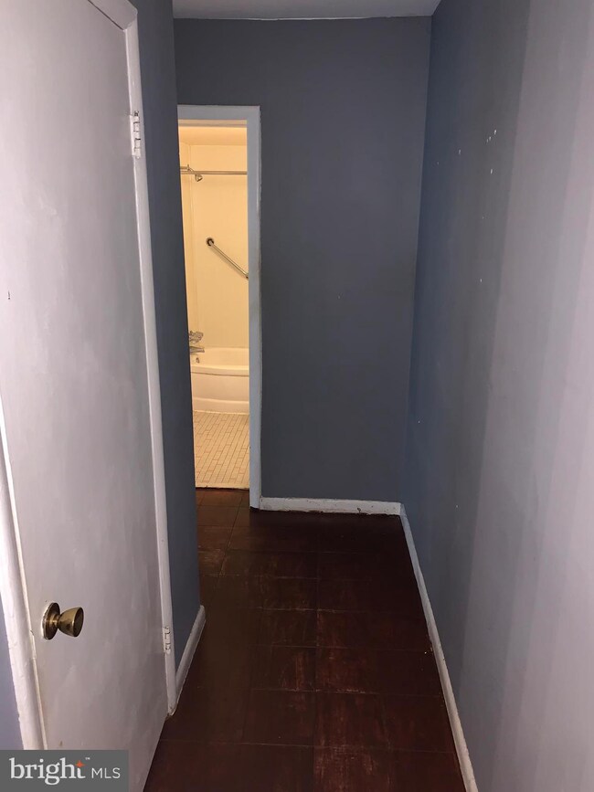 9463 Fairfax Blvd unit 103, Fairfax, VA 22031 - photo 7