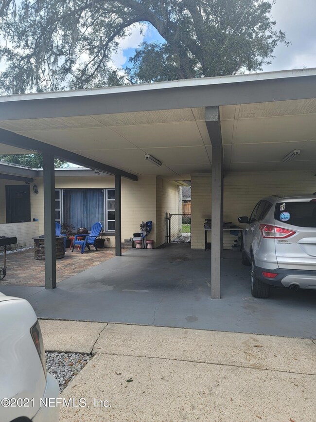 2528 Ironwood Dr, Jacksonville, FL 32216 - photo 4