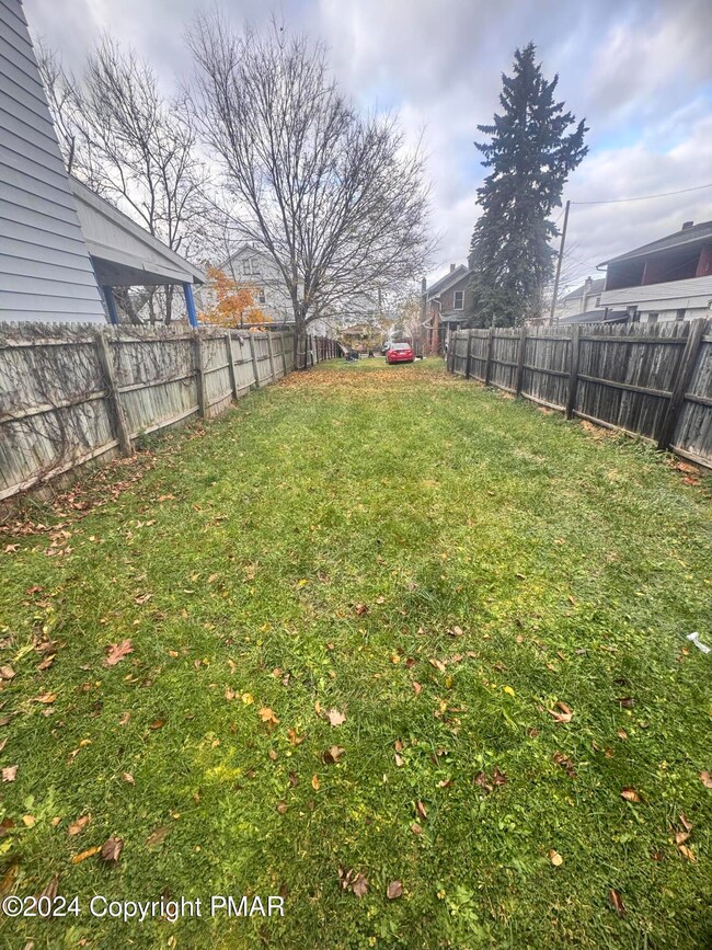 52 N Hancock St, Wilkes-Barre, PA 18702 - photo 2