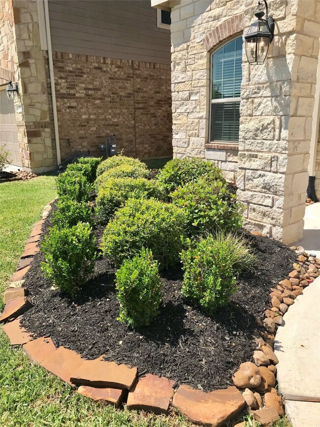 31731 Chapel Rock Ln, Spring, TX 77386 - photo 2
