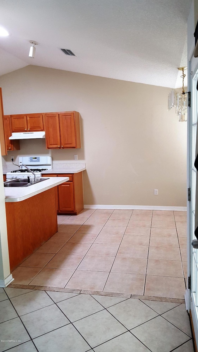 5342 Vivera Ln, Jacksonville, FL 32244 - photo 5