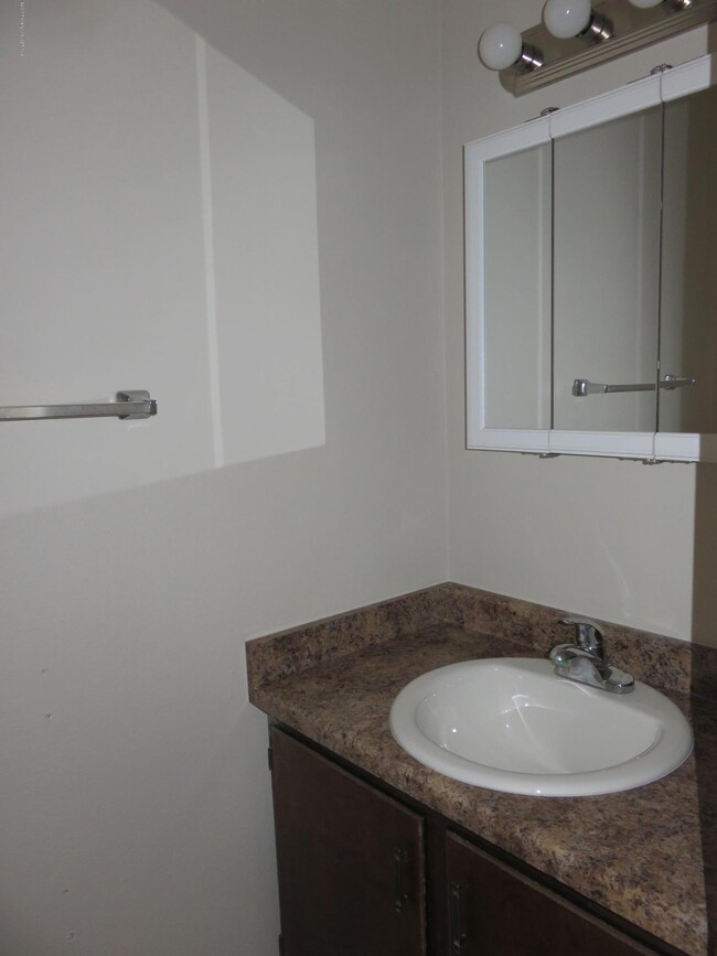 2804 La Habra St, Farmington, NM 87401 - photo 5