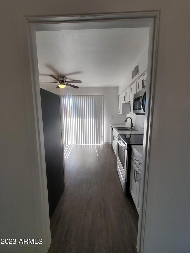 663 E Brown Rd, Mesa, AZ 85203 - photo 5