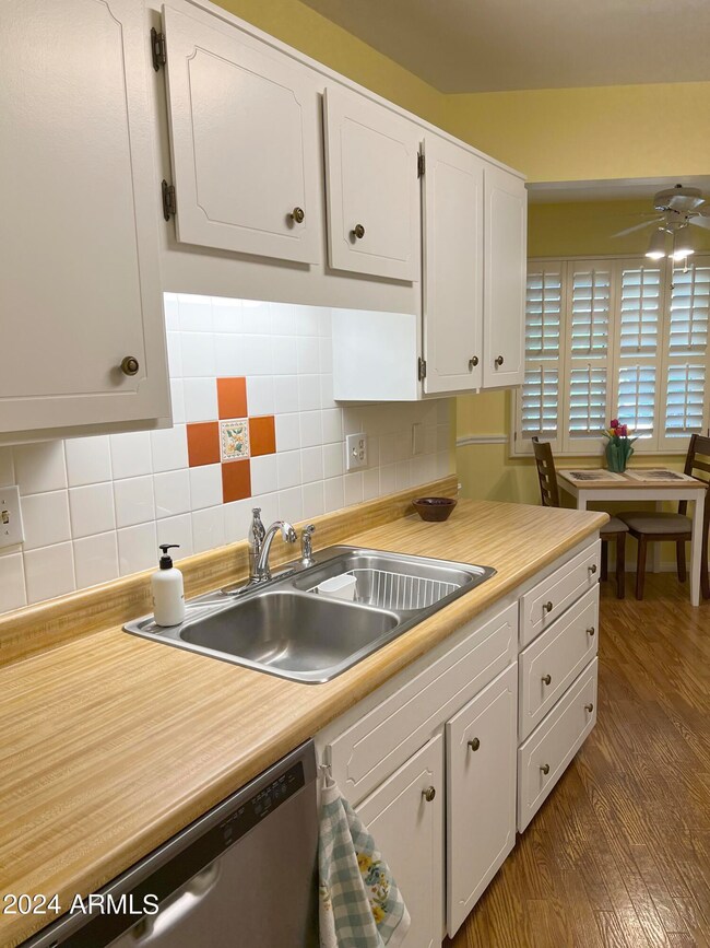 13857 N 111th Ave, Sun City, AZ 85351 - photo 5