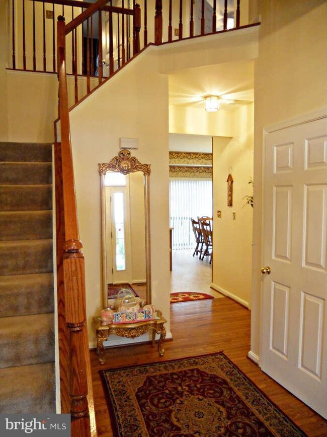 2779 Burrough Hill Ln, Woodbridge, VA 22191 - photo 4