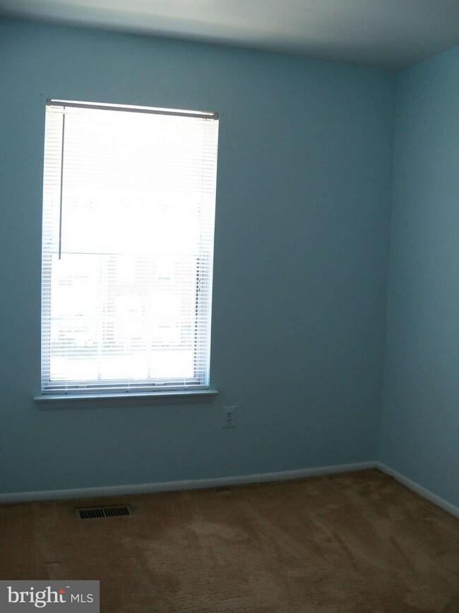 3820 Rolling Way, Nottingham, MD 21236 - photo 7