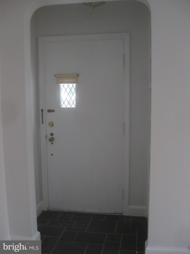 11824 Clearview Rd, Hagerstown, MD 21742 - photo 2