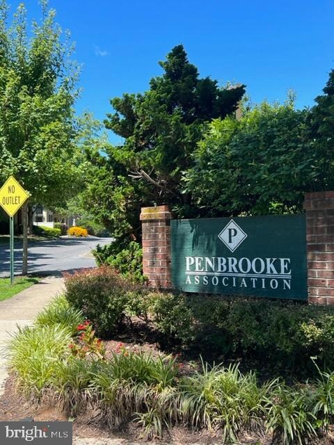 10958 Bloomingdale Dr, Rockville, MD 20852 - photo 2