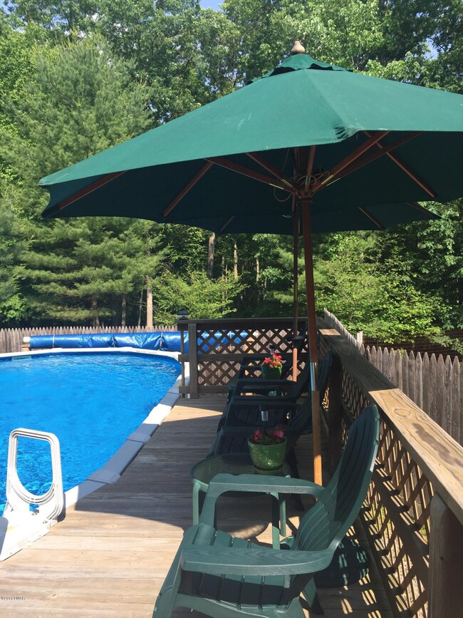 21 Holiday Dr, Hawley, PA 18428 - photo 5