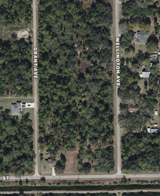 3407 E 20th St, Alva, FL 33920 - photo 2