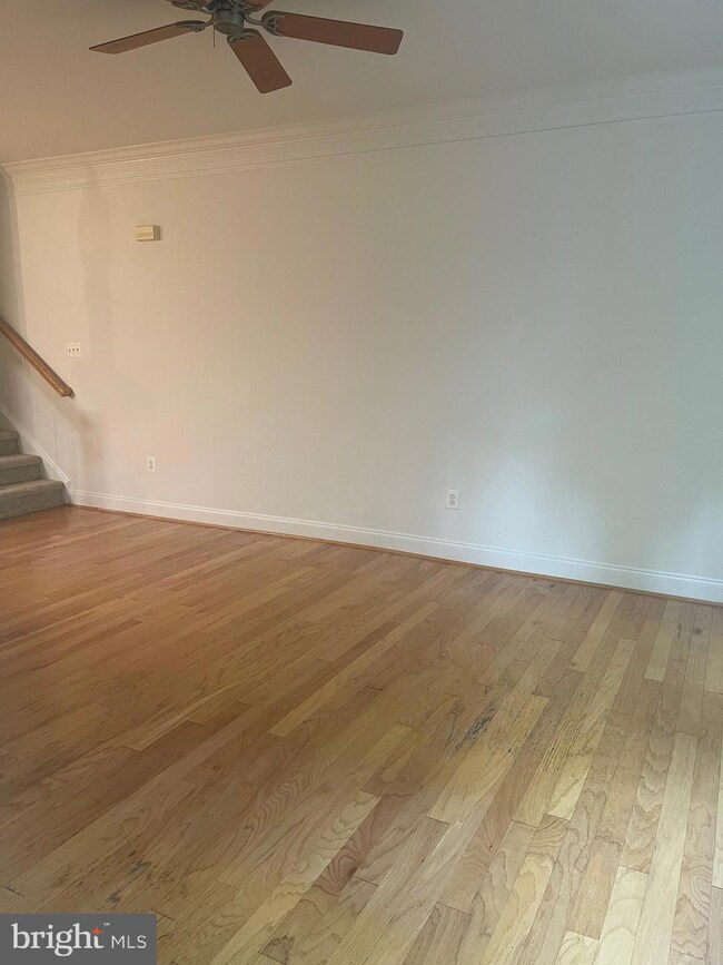 79 Swanton Mews unit 100, Gaithersburg, MD 20878 - photo 2