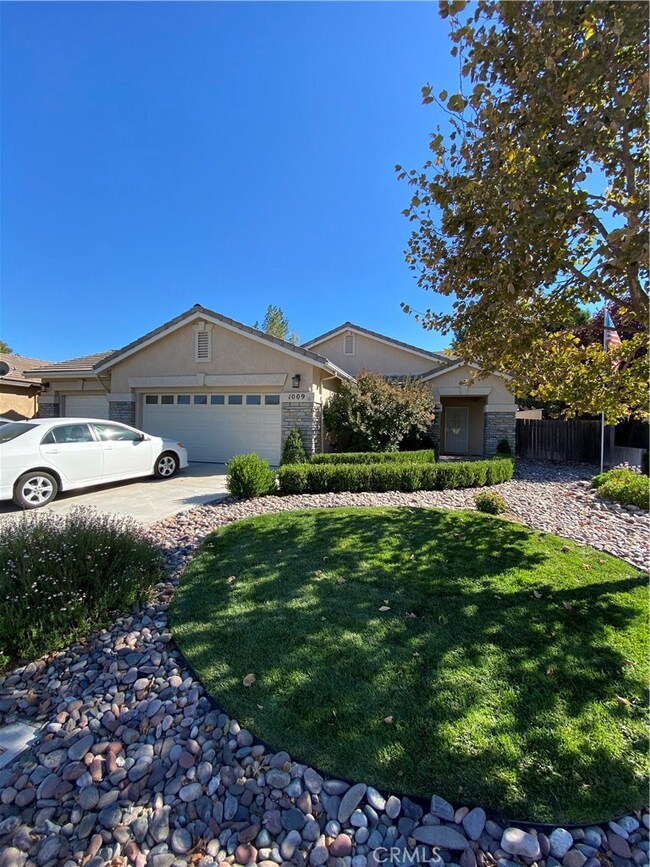 1009 Running Stag Way, Paso Robles, CA 93446 - photo 2