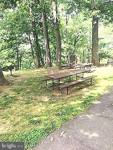 452 Girard St unit T2, Gaithersburg, MD 20877 - photo 2