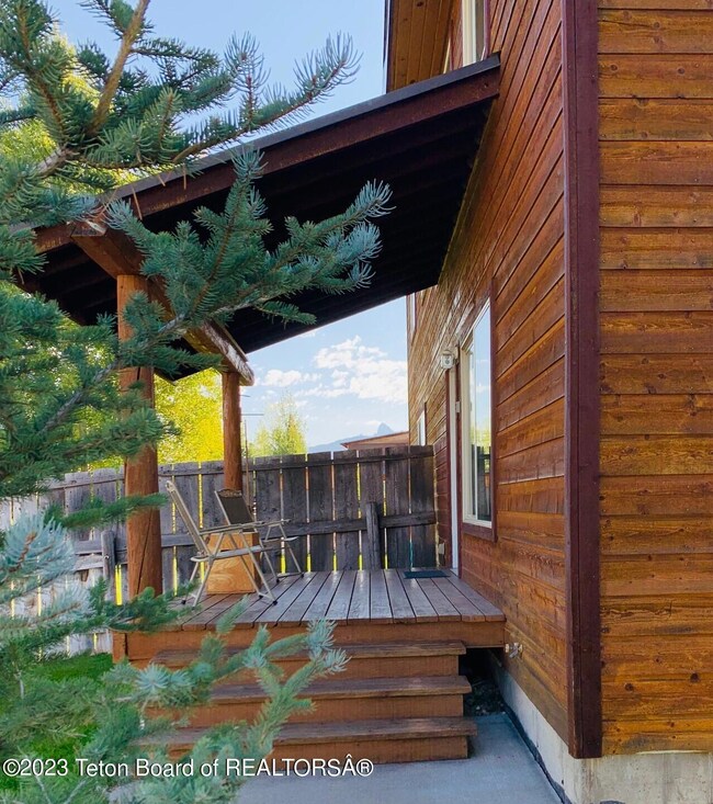 Front_Porch_Grand_View