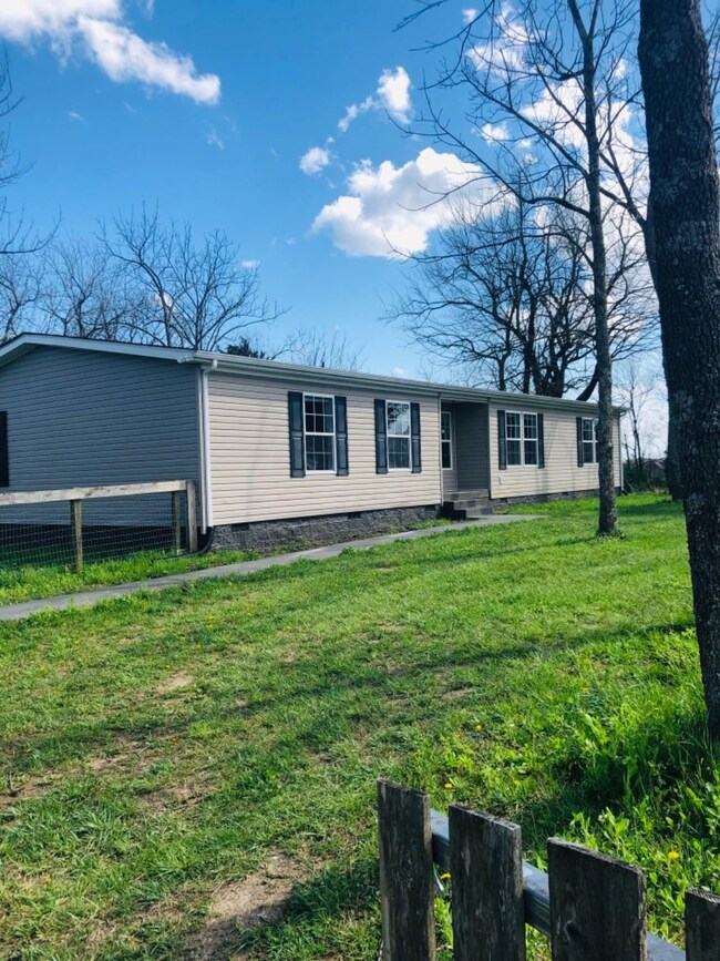 1890 Central Pike, Harrodsburg, KY 40330 - photo 3