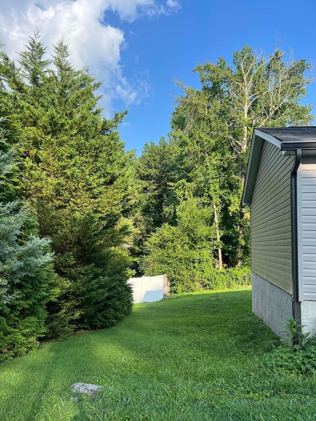 9400 W Ridge Trail Rd, Soddy Daisy, TN 37379 - photo 3