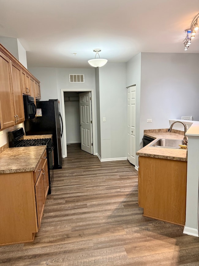 unlisted-address, Bridgeview, IL 60455 - photo 5