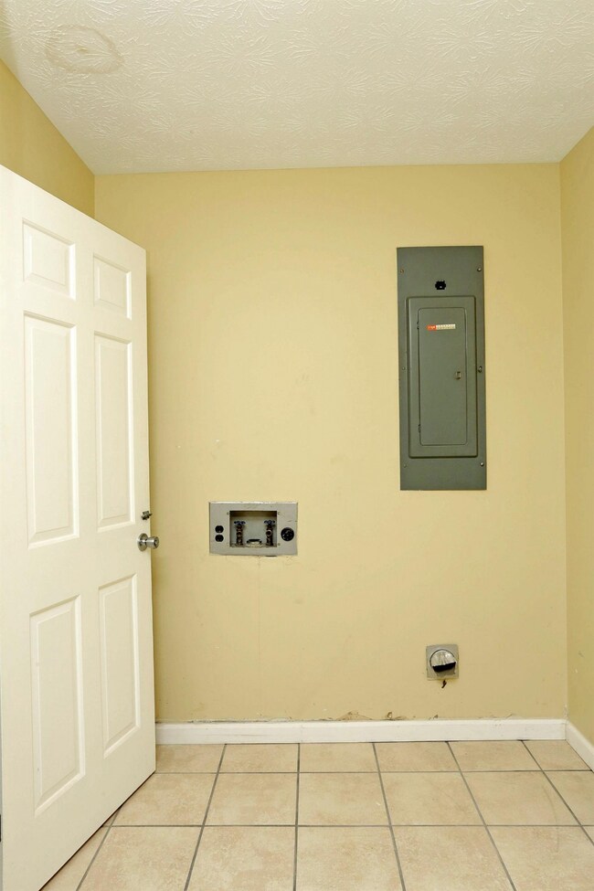 118 S Cumberland St, Berea, KY 40403 - photo 7