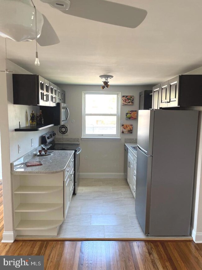 104 Clement Rd unit C, Oreland, PA 19075 - photo 5