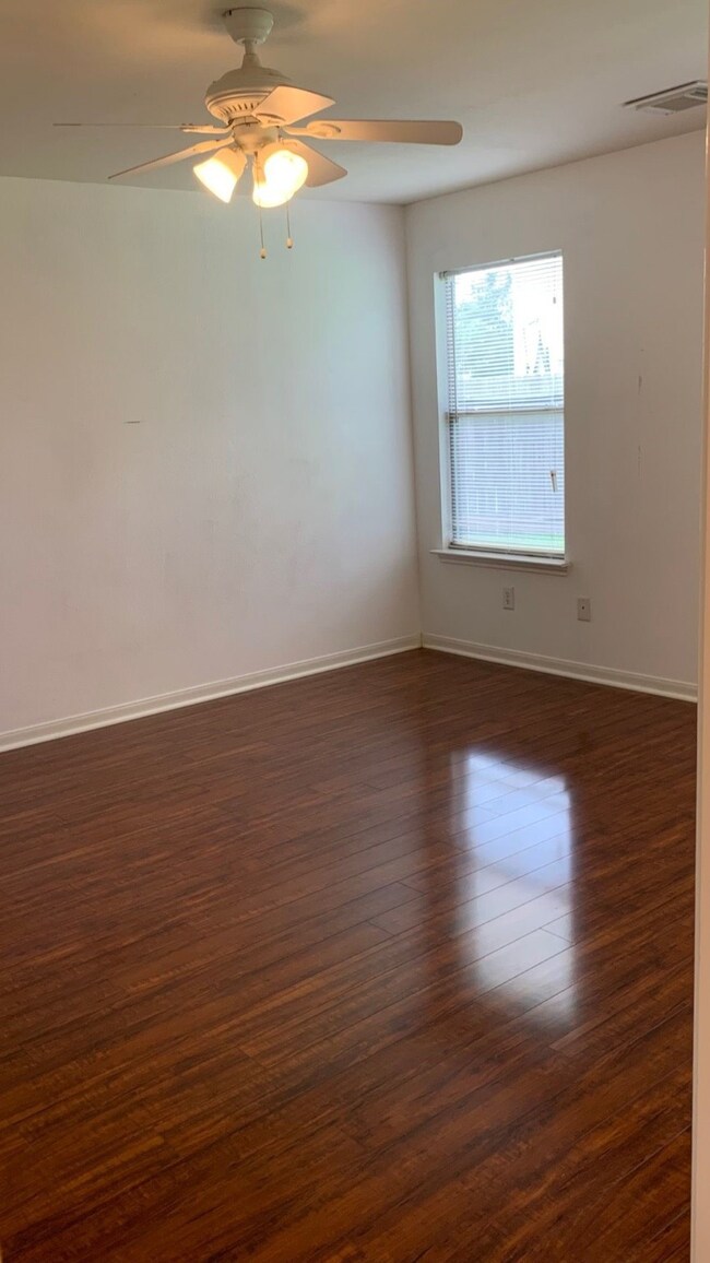 3207 Legends Hill Ct, Spring, TX 77386 - photo 5