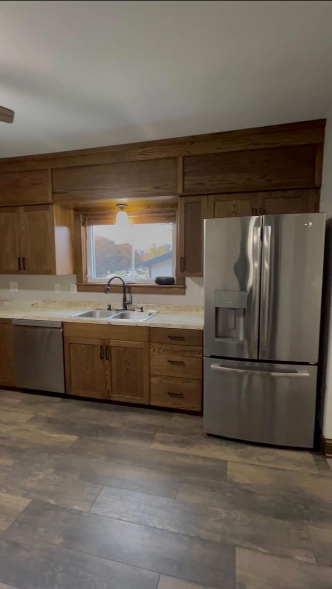 110 4th St SW, Plainview, MN 55964 - photo 7