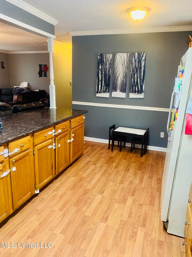 6917 Barnes Rd, Moss Point, MS 39563 - photo 7