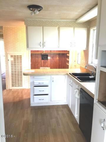 249 SE Neptune Ave, Lincoln City, OR 97367 - photo 6