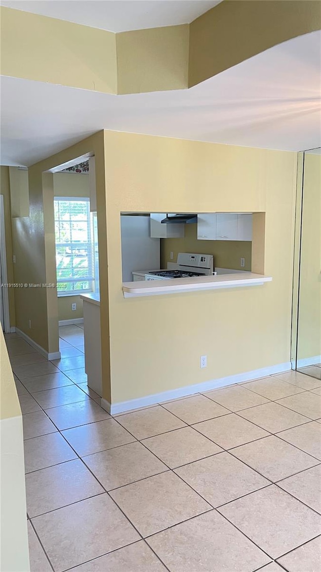 8110 San Carlos Cir, Tamarac, FL 33321 - photo 4