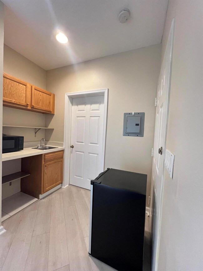 8924 Sandshot Ct unit B, Port Saint Lucie, FL 34986 - photo 6