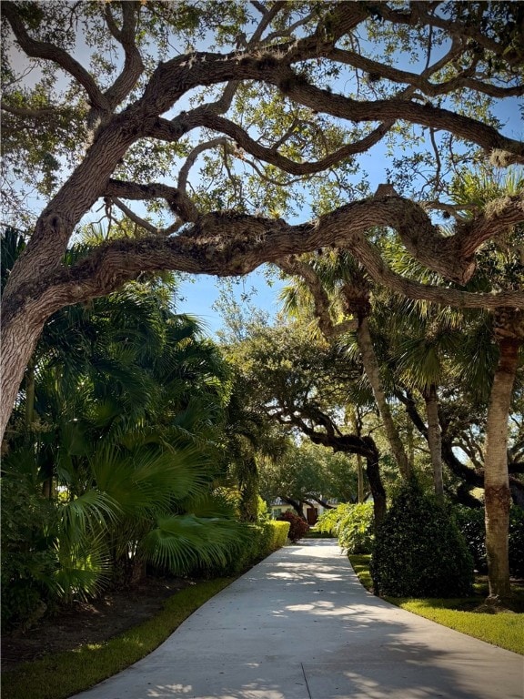 910 Windsong Way, Vero Beach, FL 32963 - photo 2