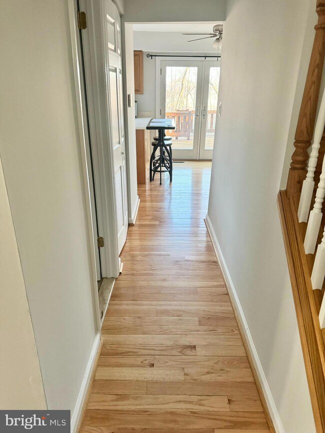 5203 Grenock Dr, Lothian, MD 20711 - photo 2