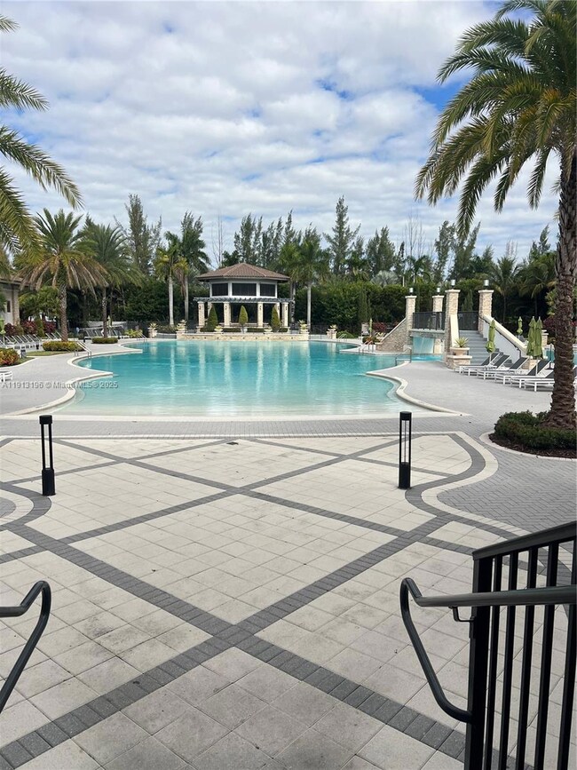7925 NW 104th Ave unit 32, Doral, FL 33178 - photo 4