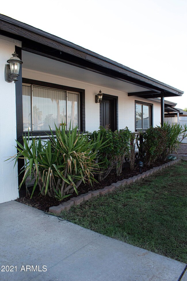 2524 N 57th Dr, Phoenix, AZ 85035 - photo 4