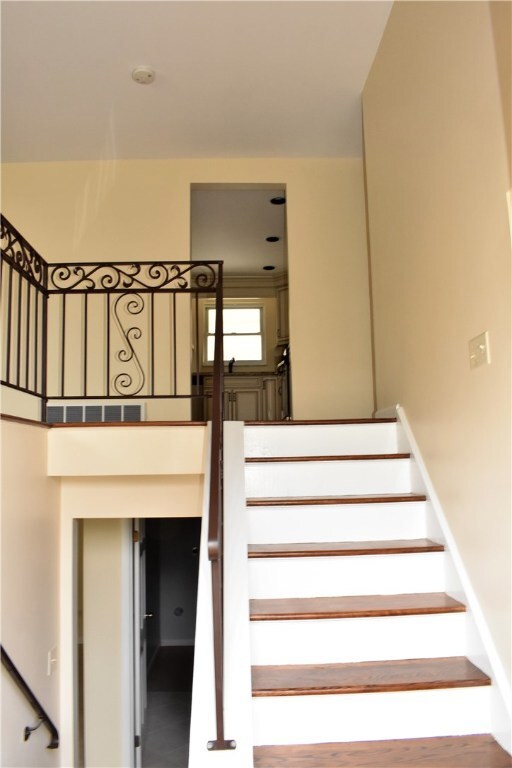 272 Hays Rd, Pittsburgh, PA 15241 - photo 7