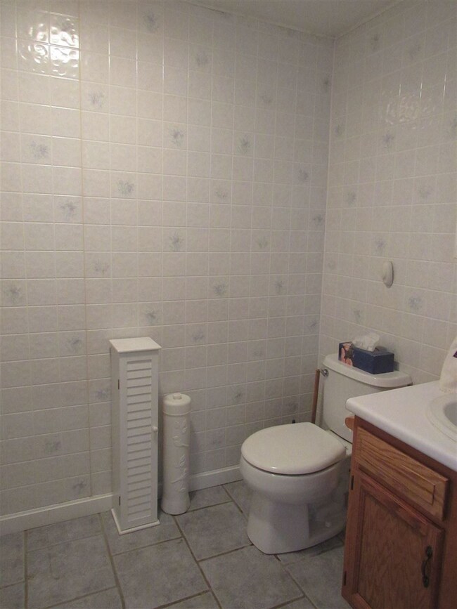 27 Labine St, Nashua, NH 03060 - photo 7