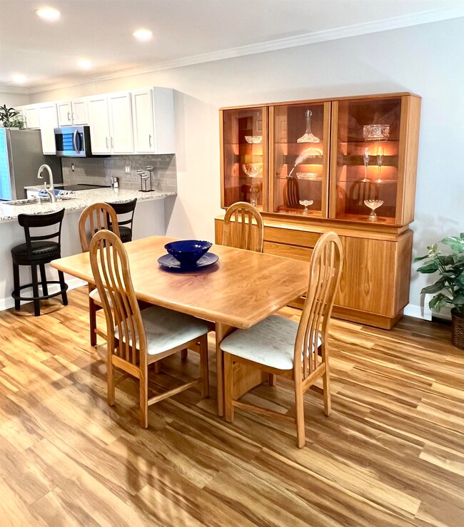 221 Juniper Dr, South Burlington, VT 05403 - photo 4