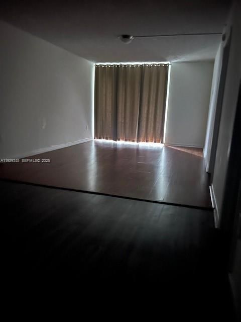 Samari Lake unit 2201, Hialeah, FL 33016 - photo 3