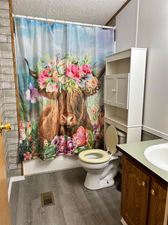 6119 E 400 N, van Buren, IN 46991 - photo 7