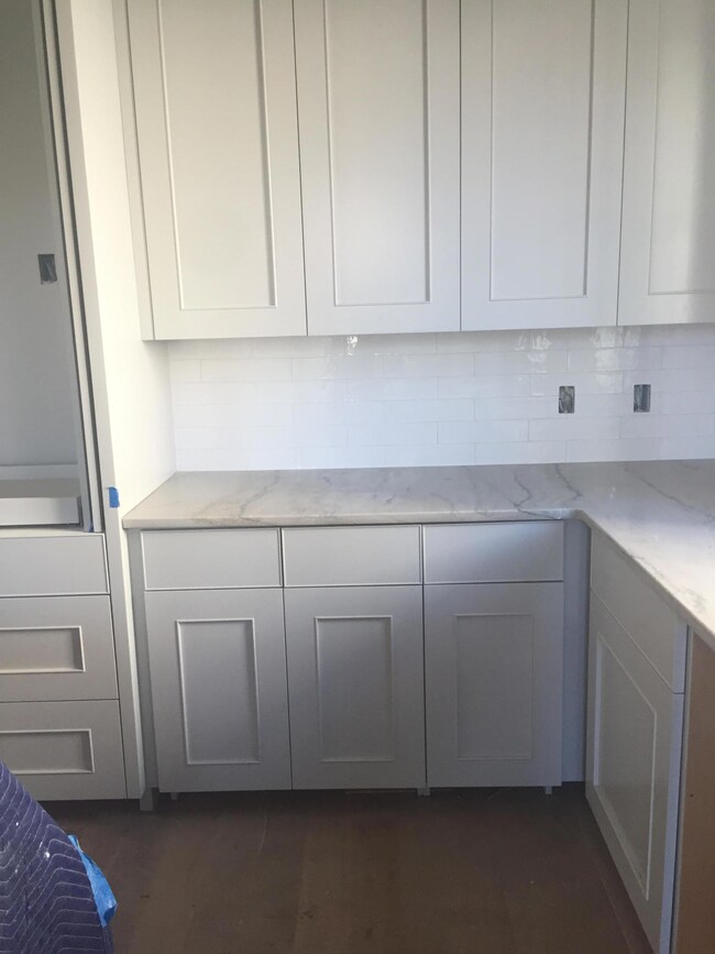 Lot 5 10