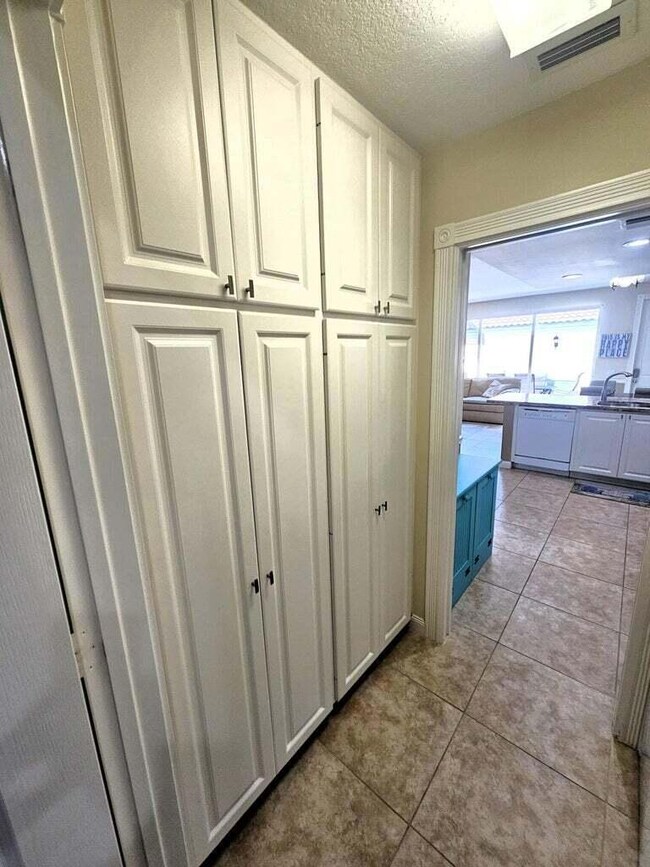 1935 W Frederick Small Rd, Jupiter, FL 33458 - photo 5