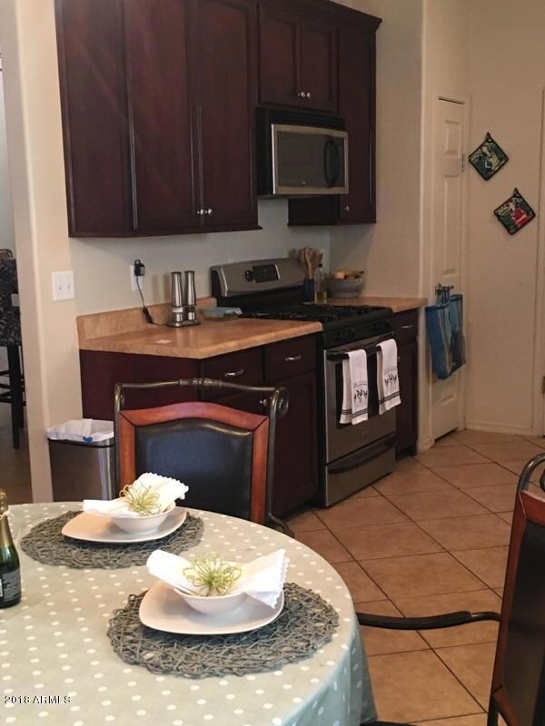 Kitchen and Eat in Area