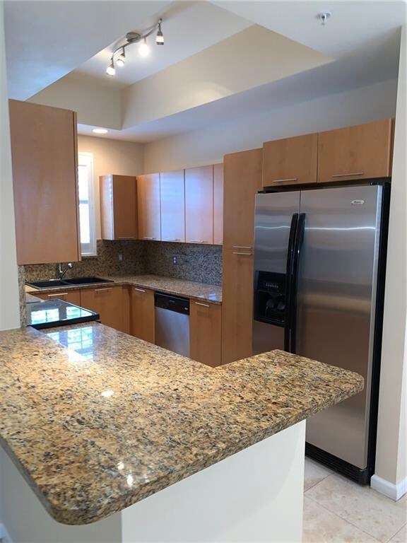 2311 Vintage Dr, Lighthouse Point, FL 33064 - photo 3